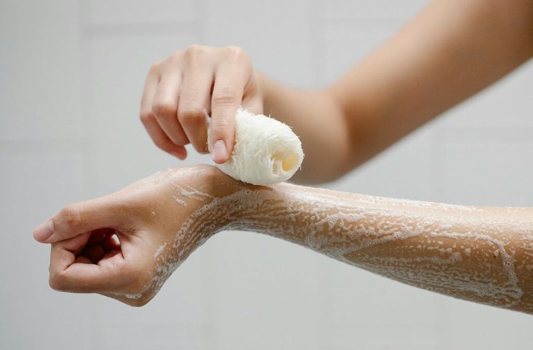 Why Hydrating Body Wash Is the Secret to Skin That Feels Soft, Not Tight